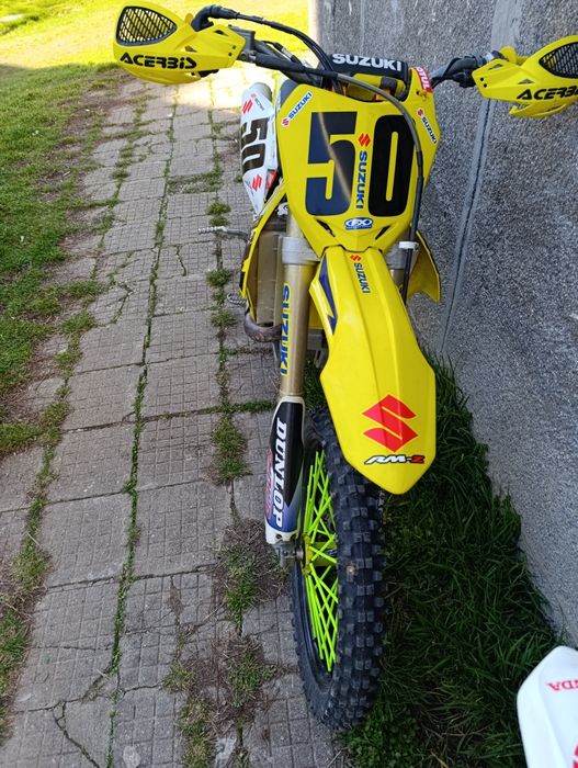 Продавам двата кроса