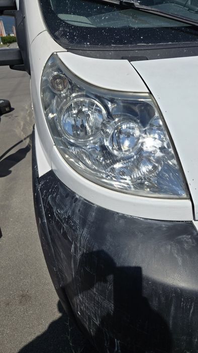 Полиране на фарове и пране на автосалон – промо цени ноември!