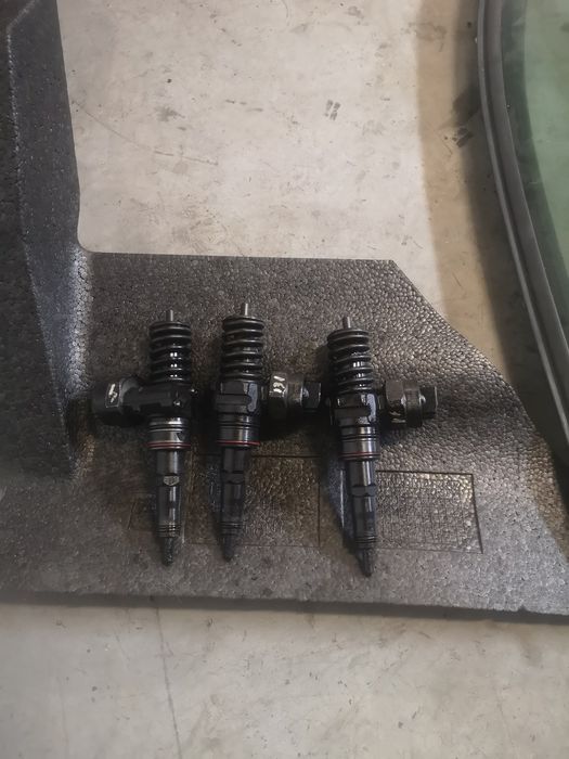 Injector Volkswagen, Audi, Seat, Skoda 1.9 TDI, cod 038130073AA