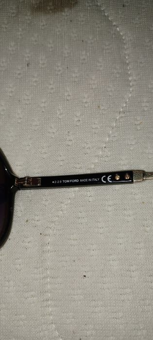 ochelari TOM FORD uzați la rame