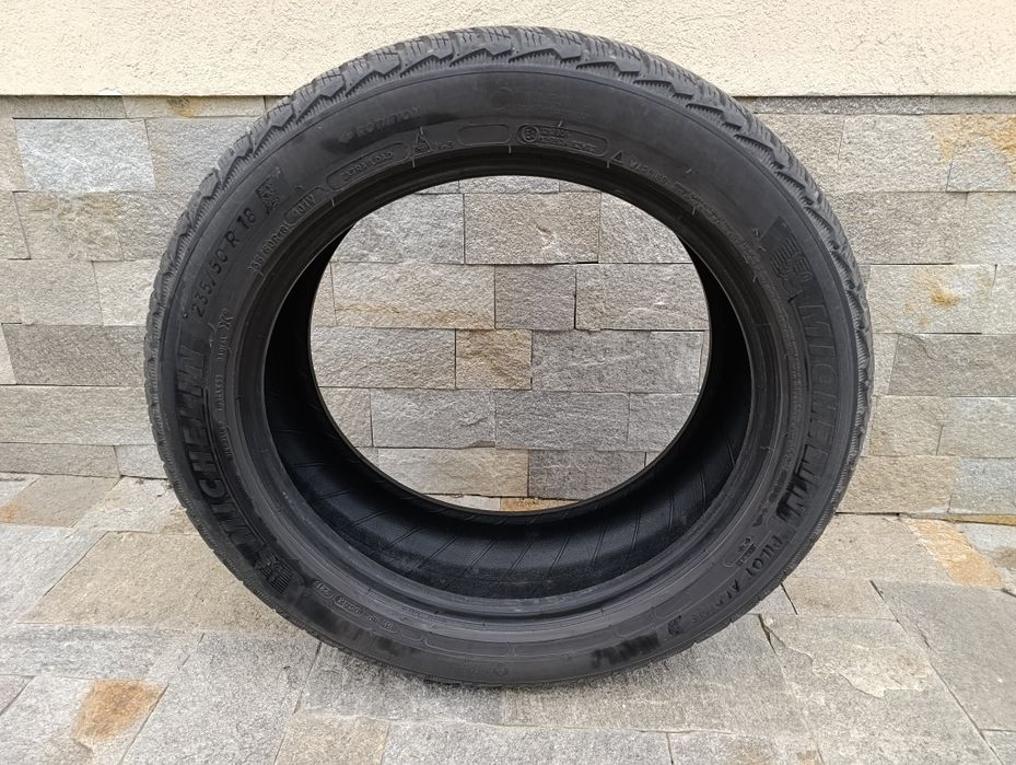 Зимни гуми Michelin pilot alpin 5  М+S R 18 /235/50