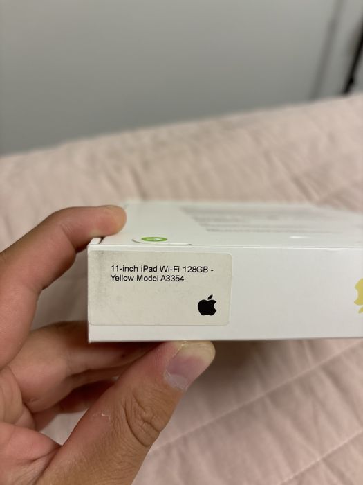 Ipad A16 128GB Yellow новый