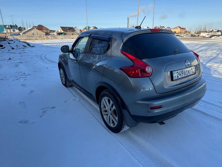 Ниссан жук кроссовер