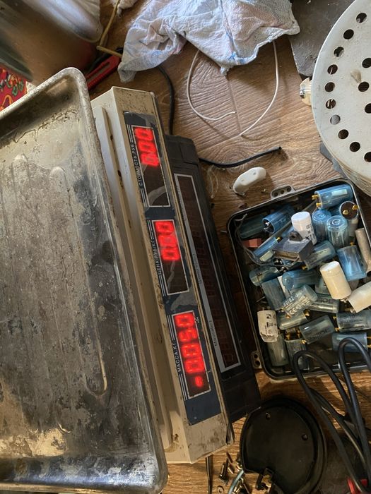 Весы электронные магазинные