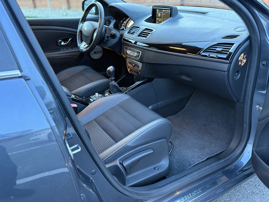 Renault Megane BOSE / R-Link / 1.5 DCi / 2015 / 2 randuri jante