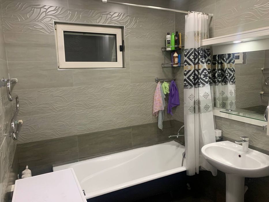 3-х комнатная квартира ,77 серия Яшнабадский район,Кадышева