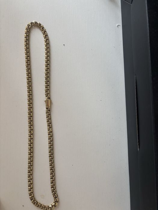 Продам золотую цепочку