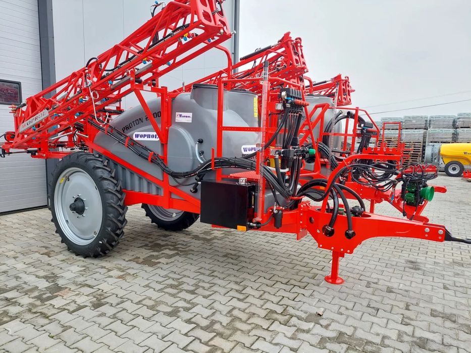 WOPROL  erbicidator tractat de la 1500l/15m pana la 4000l/24m