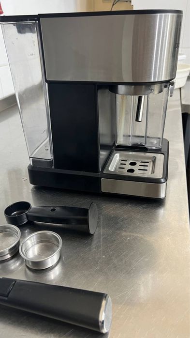 Kofe mashinka prodaetsya