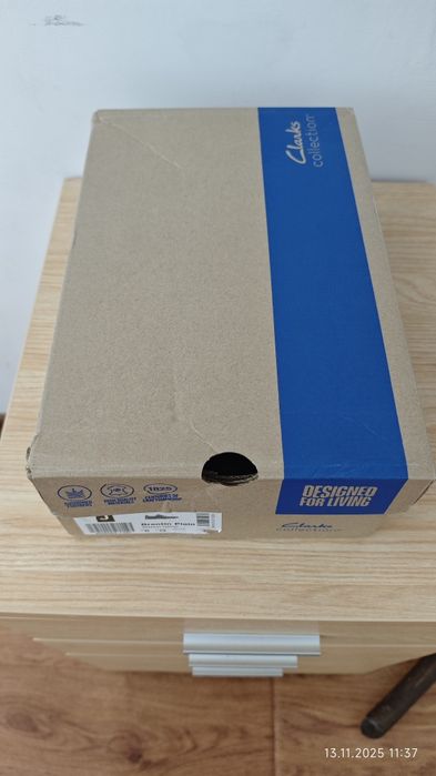 Обувки Clarks нови