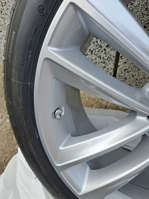 Лети джанти 19 "  със зимни гуми BMW