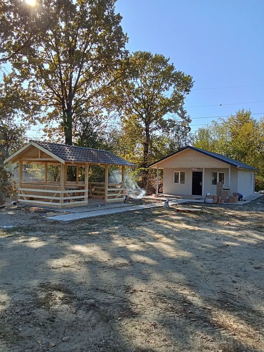 Atenție! vând urgent,Case de locuit permanent și căsuțe de vacanță la vânzare , diferite modele și dimensiuni