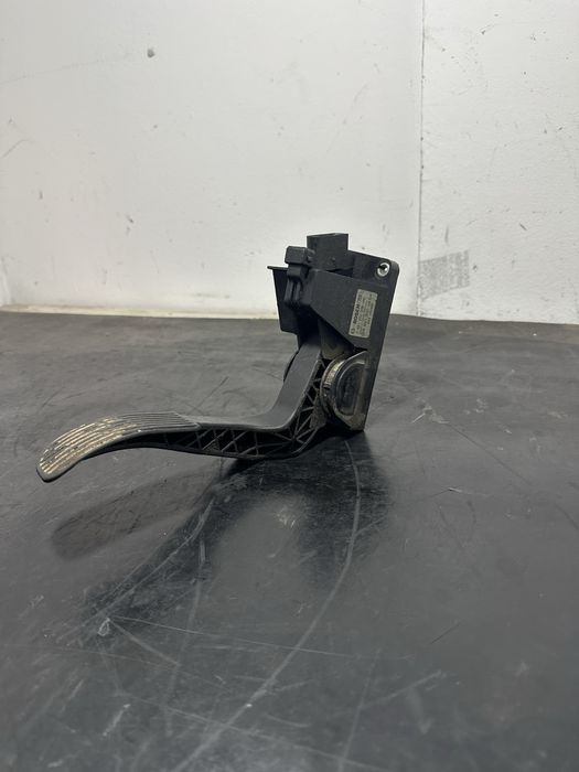 Pedala acceleratie Mercedes Sprinter 2.2cdi 2.7 cdi 316cdi 311cdi