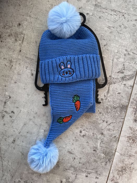 Красиви плетени детски шапки с шал