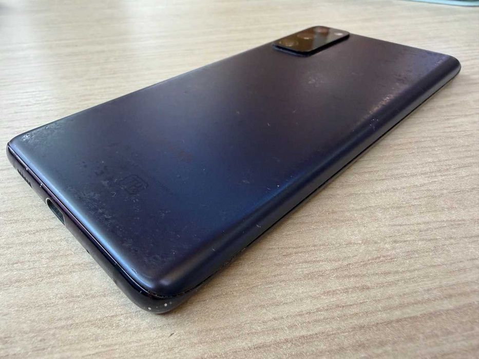 Samsung S20 FE Б/У