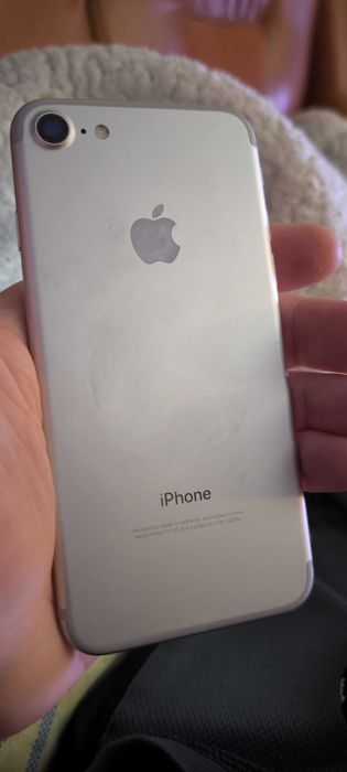 iPhone 7 crăpat ieftin