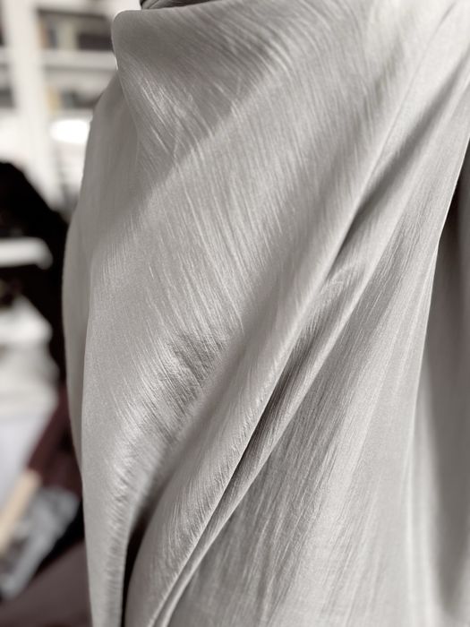 Matase naturala, stofe in carouri, materiale textile de vanzare