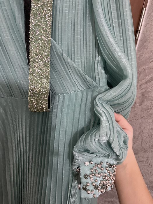 Платье вечернее