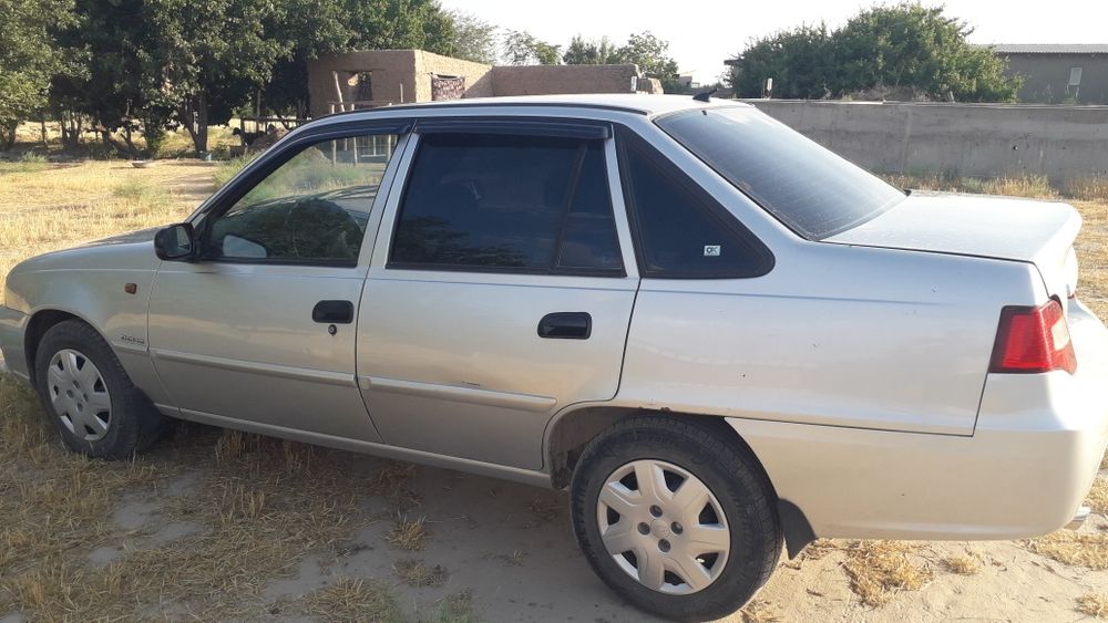 Nexia 2  1.6 motor