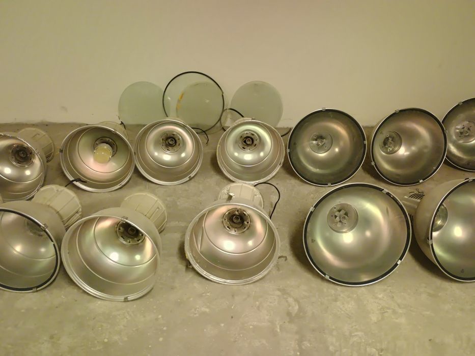 Осветителни тела  18.бр. 360лв.