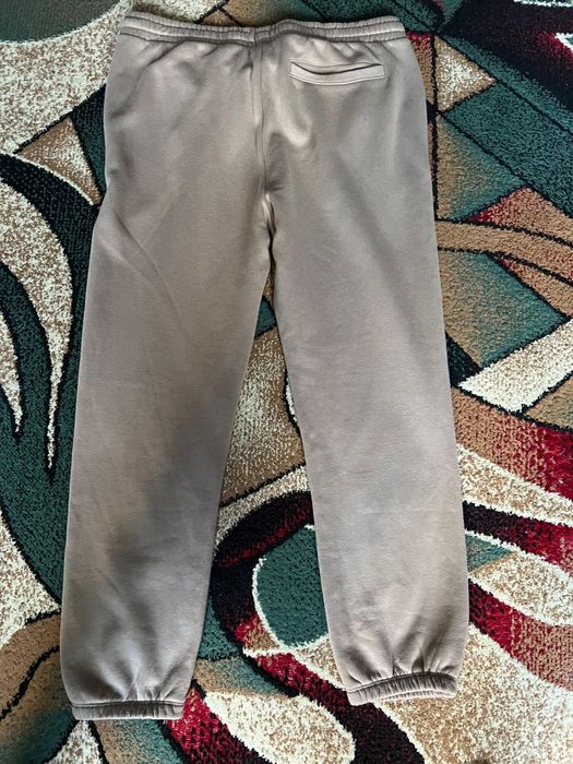 Pantalonii de trening