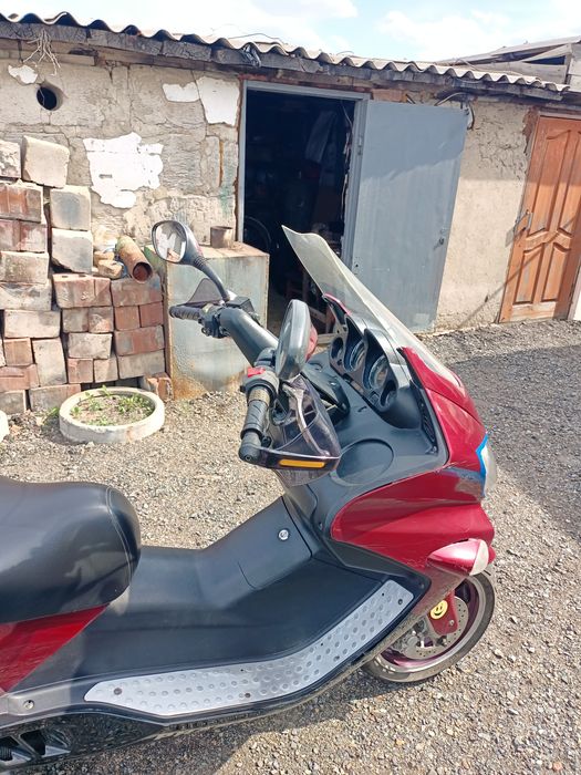 Скутер 250 куб..