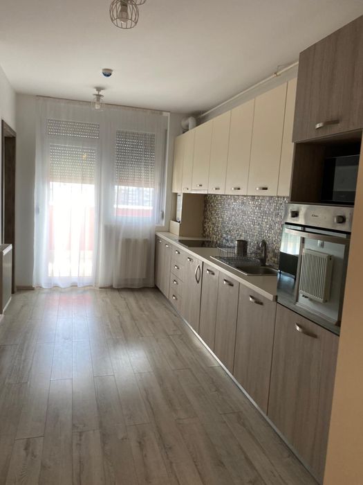 Apartament 2 camere bloc Ared zona Prima Shop