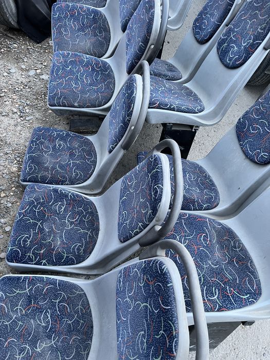 Avtobus zapchastlari sotiladi