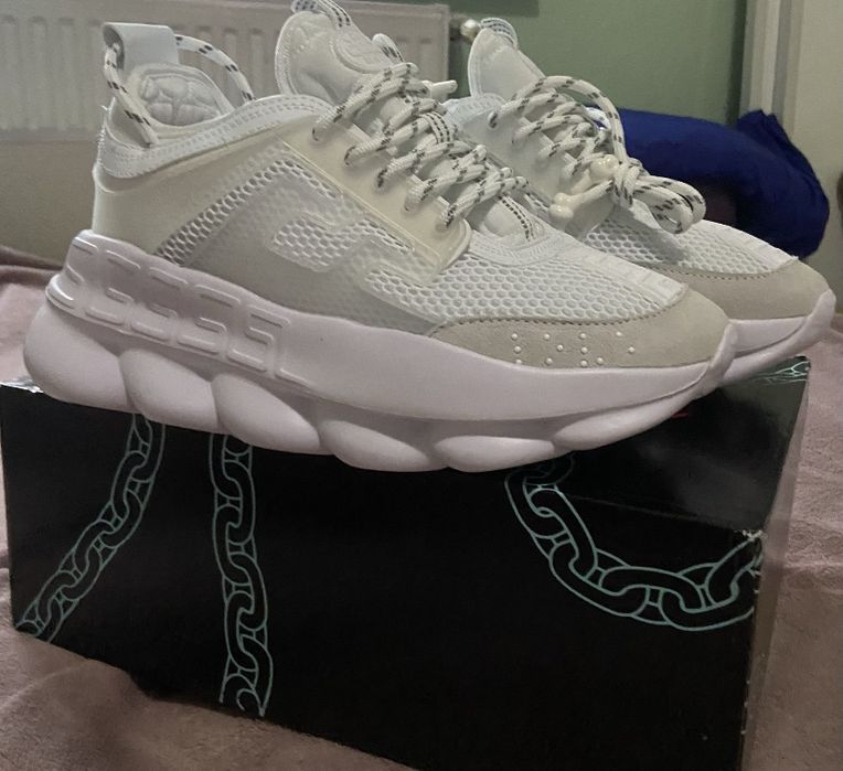 adidasi versace chain reaction