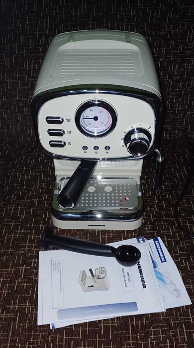 Espressor HEINNER Retro Cream HEM-1100CR  nou (in cutie originala)