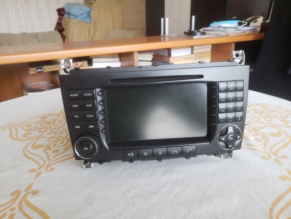 Навигация голяма Mercedes c class avangarde 2005 г.