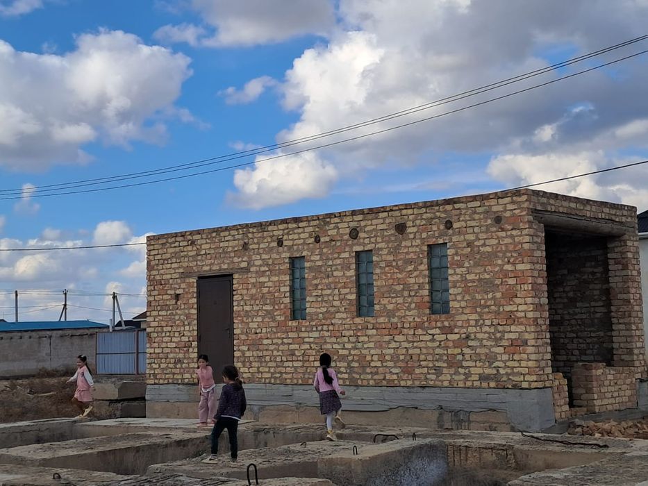 Байтерек 4 -те жер сатылады