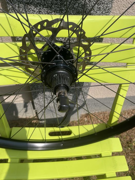 Задна капла 29 с главина shimano и шина Mavic