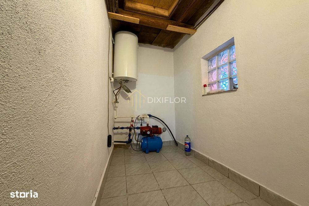 Casă cu teren și spațiu pentru magazin | Troița | 55.000 €