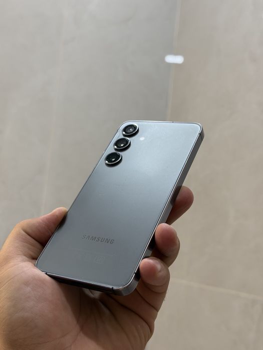 Samsung S24 128 гб