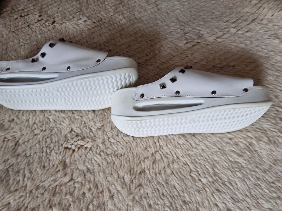 Дамски летни чехли с висок ток