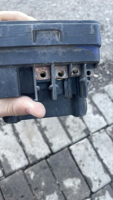 Блок предохранителей Мерседес 190