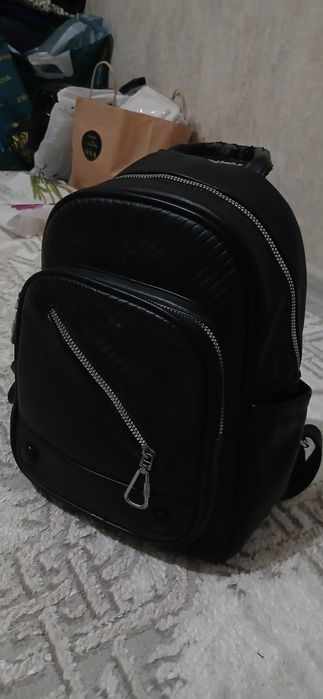 Maktab sumka qizlarniki