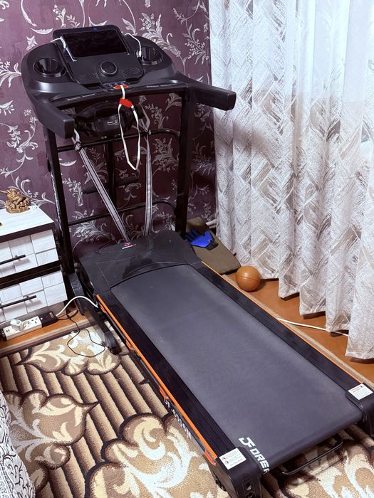 Беговая дорожка в отличном состоянии