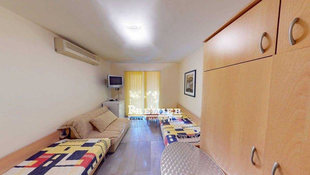 Продава се Къща в к.к. Слънчев бряг - 340 кв.м за 1343 €/кв.м - Снимка #16