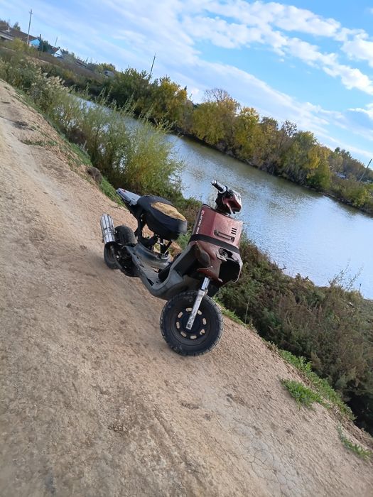 Продам скутер 80 куб