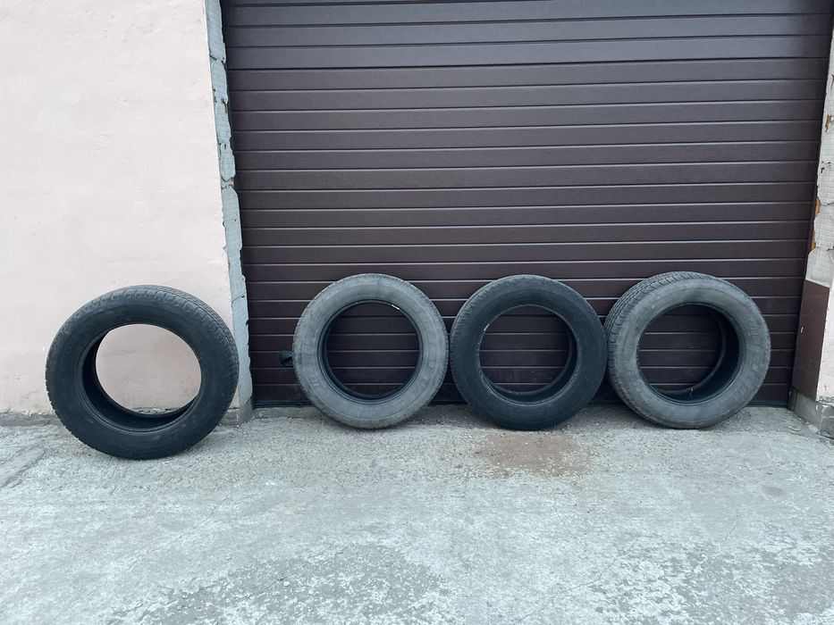 Bridgestone Dueler 275/60 R20