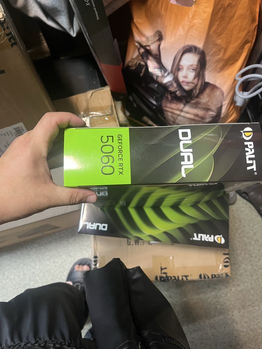 Продам видеокарты новые rtx 5060 palit