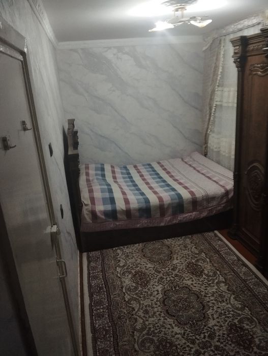 2 xonali uy sotiladi 3 mikrorayonda