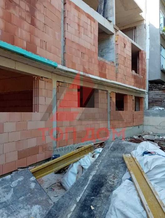 Продава се Тристаен апартамент в Варна, Аспарухово - 100 кв.м за 1240 €/кв.м - Снимка #2