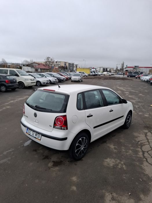 Volkswagen Polo//An 2010//Motor 1.2 Benzină