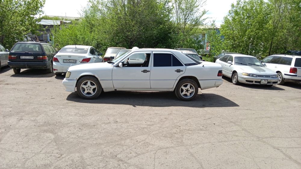 Продам  мерседес 124