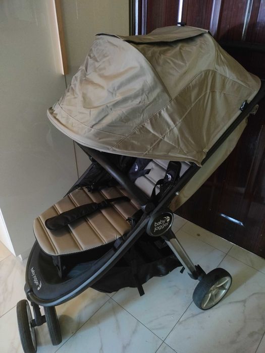 Бебешка количка Baby jogger city mini 2 + Baby jogger седалка