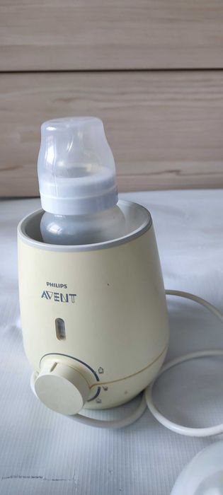 Philips Avent бе бешки бутилки с биберон ,нагревател и шишета за вода