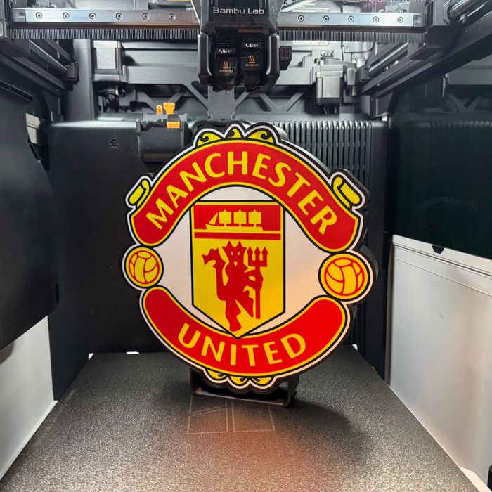 Lampă LED Manchester United – Decor Premium pentru fani adevărați!